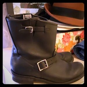 Engineer 12R Frye Boots